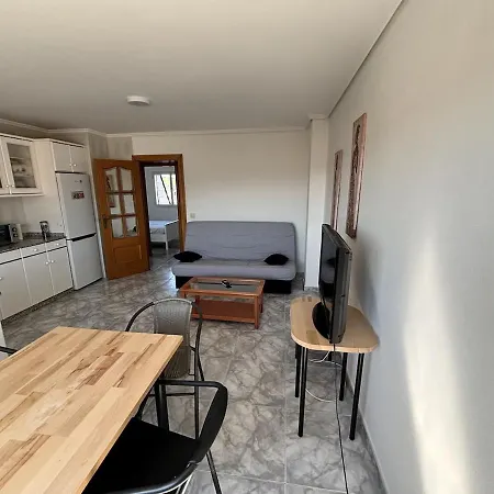 Piso En Fuentesnuevas شقة *